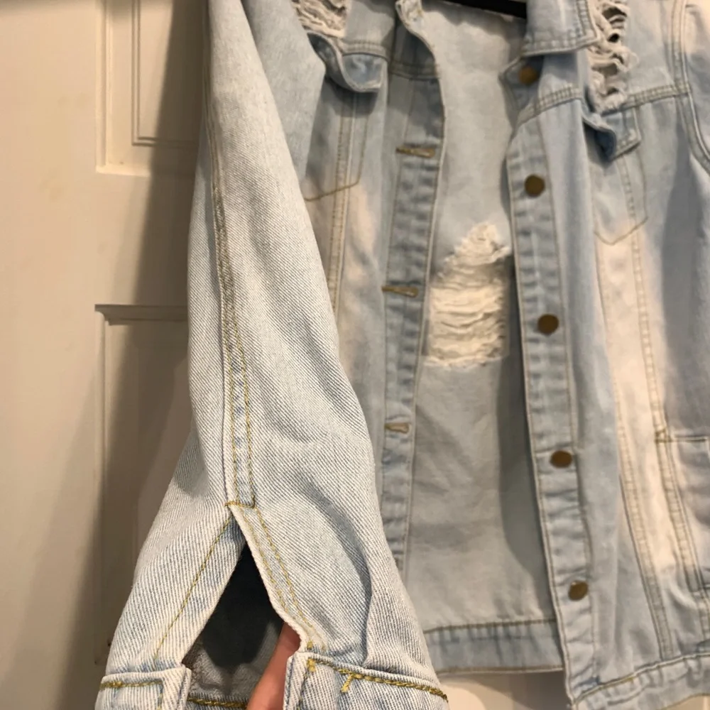 Jeans jacket - Picture 3 of 4